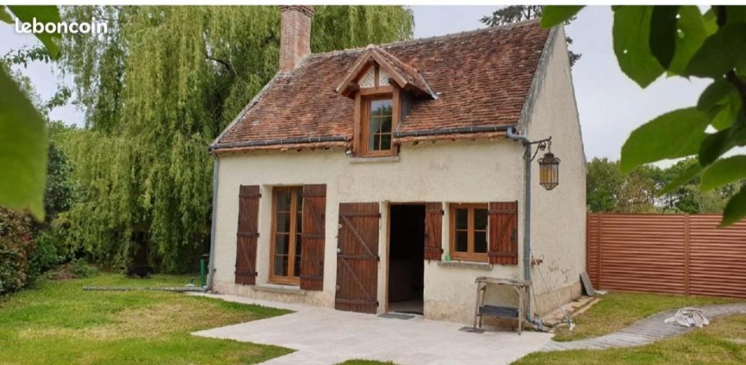 La Petite Maison Dans La Foret Gy-en-Sologne Экстерьер фото